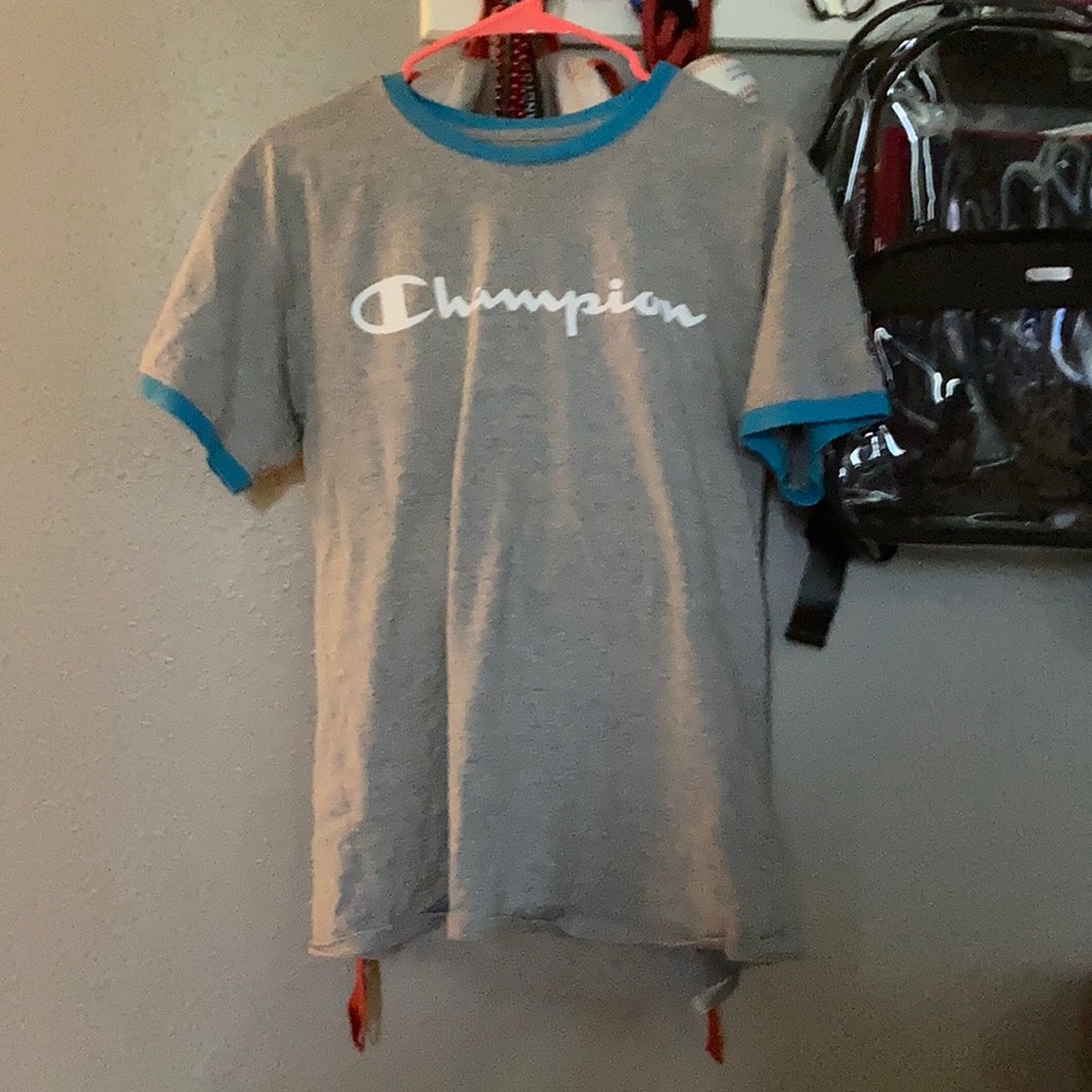 Champion t-shirt
